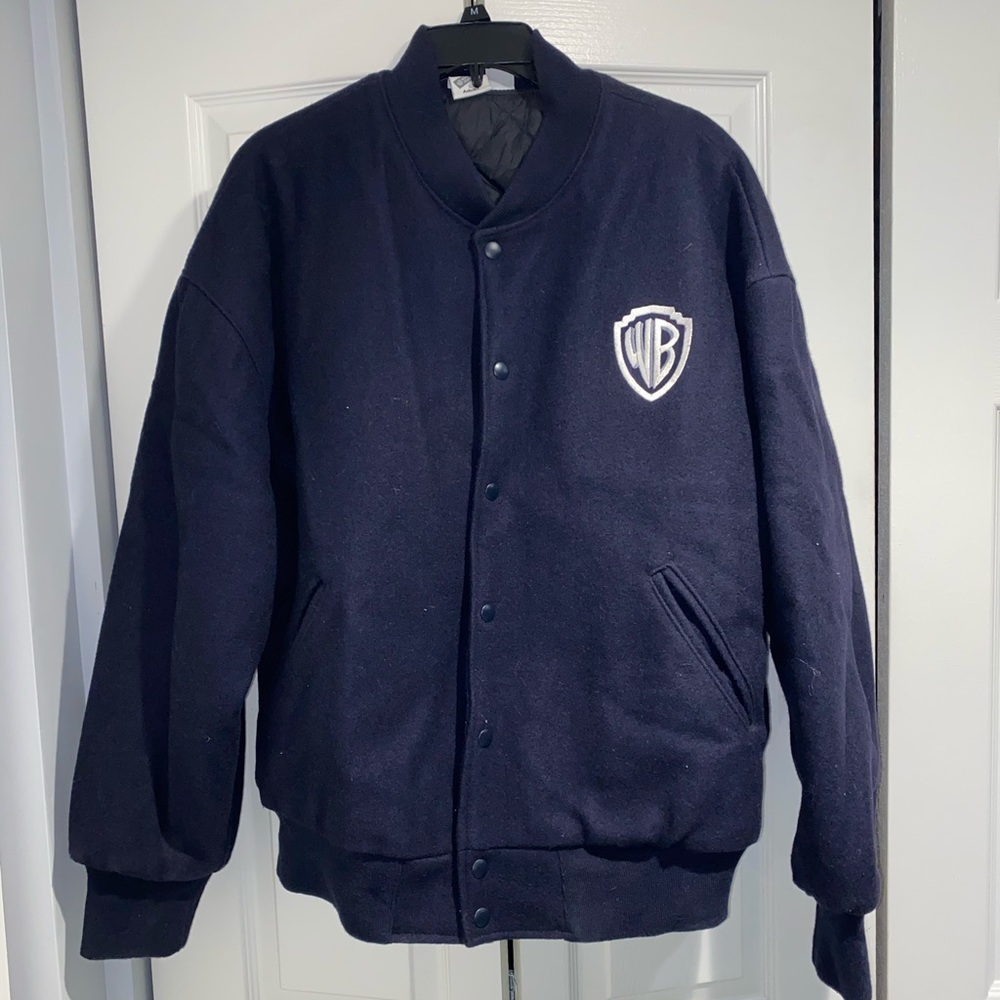 1995 “That’s All Folks!” NEVER WORN VINTAGE JACKET